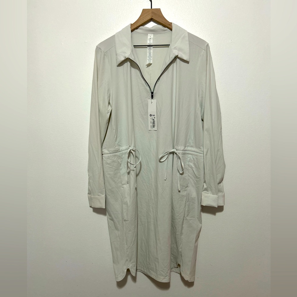 Lululemon Lab NWT size 10 long sleeve dress